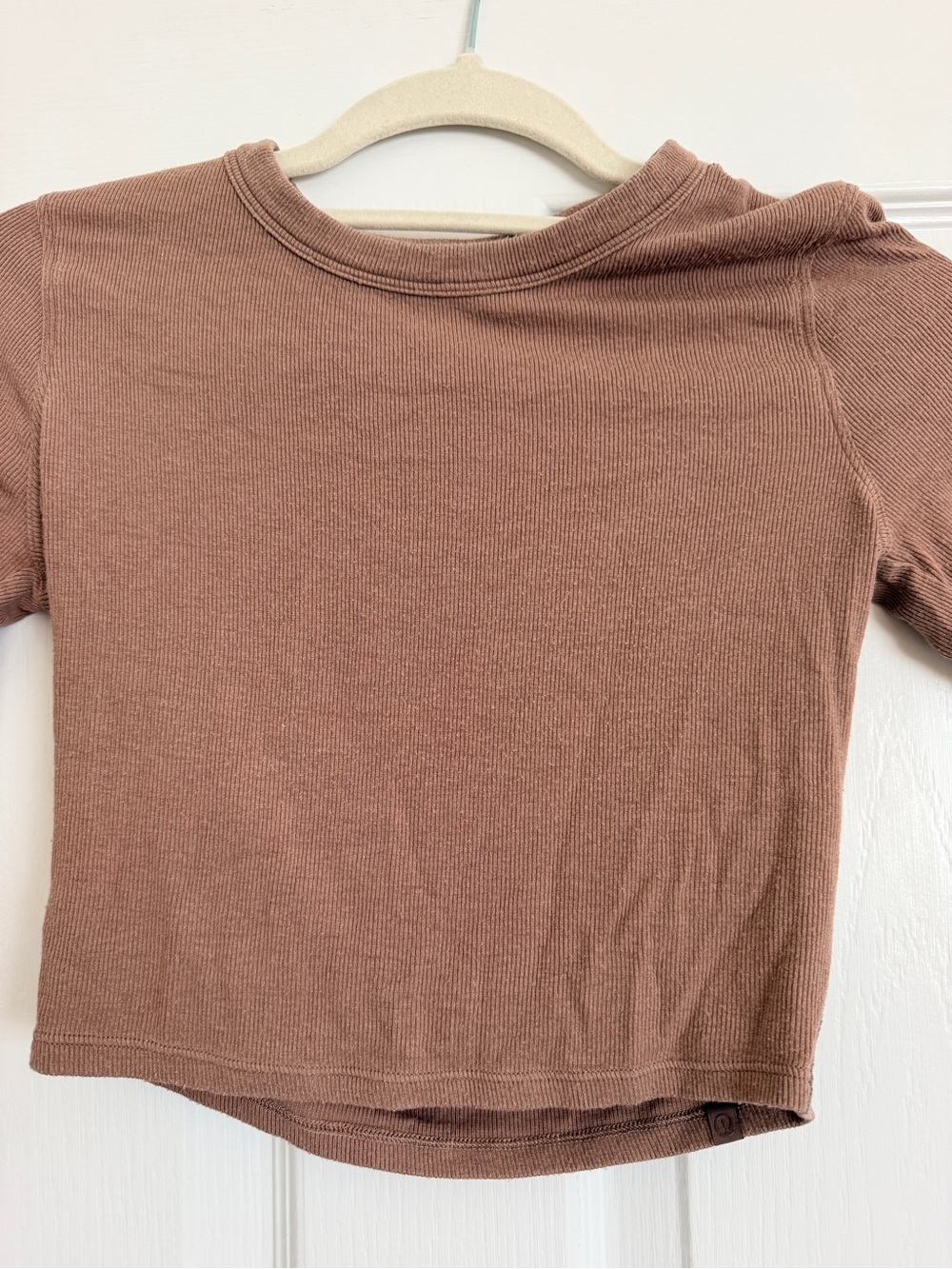 lululemon athletica women’s Short-Sleeve cropped ribbed shirt in Brown size 4